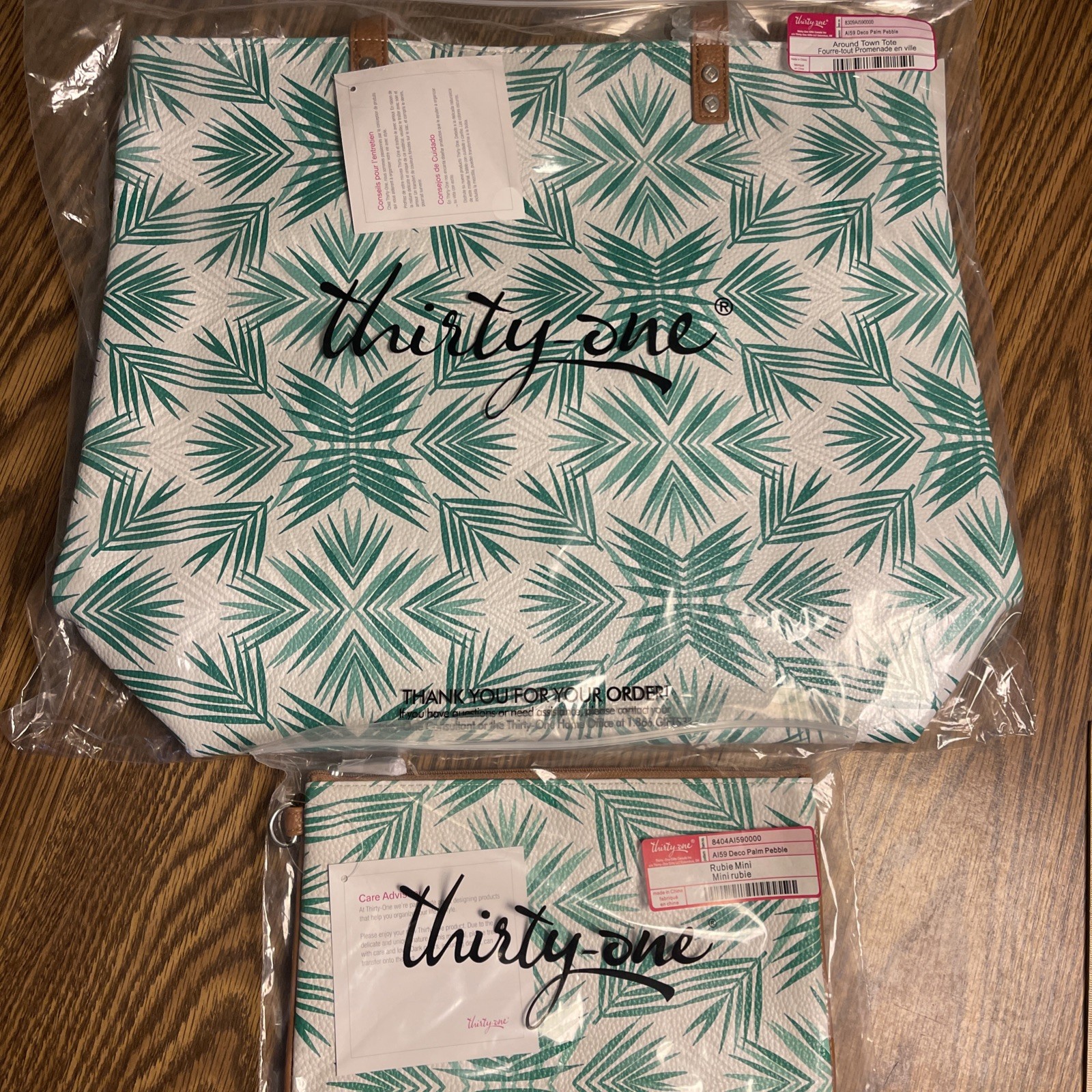 NEW Thirty One Around Town City Tote and Rubie Mini. Palm Pebble Pattern