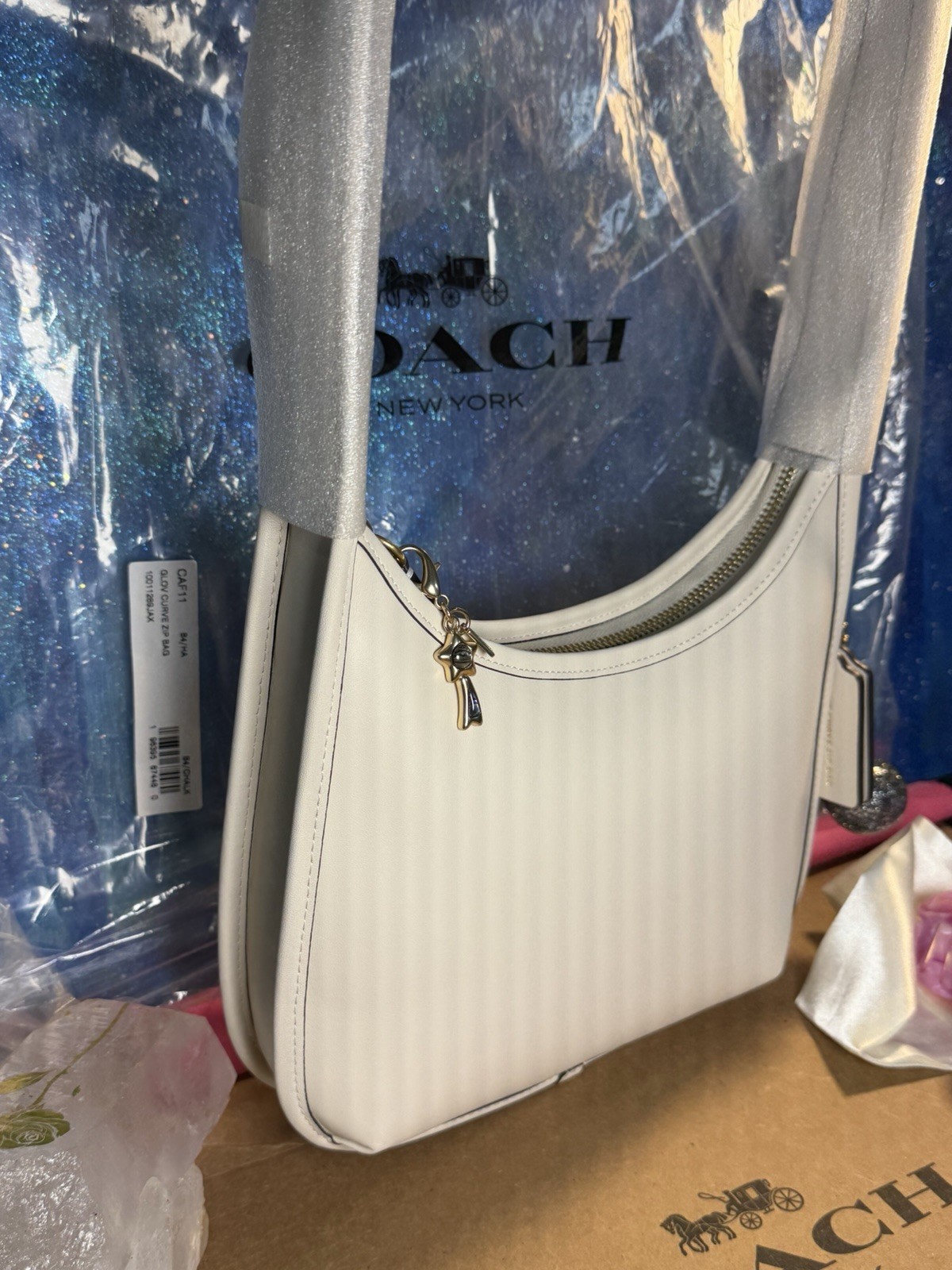 Coach Curve Zip Style #CAF11 Brand New with Tags Added A Coach Zipper Pull New