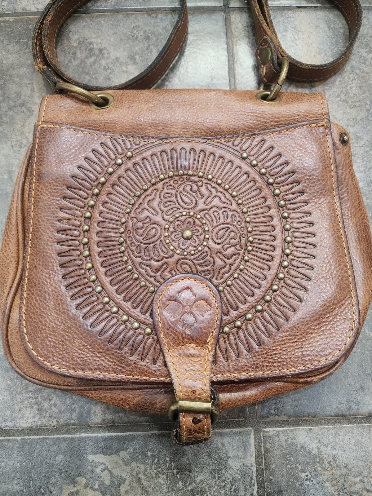 Patricia Nash Brown Leather Crossbody Indie Boho Brass Hardware Purse Bag