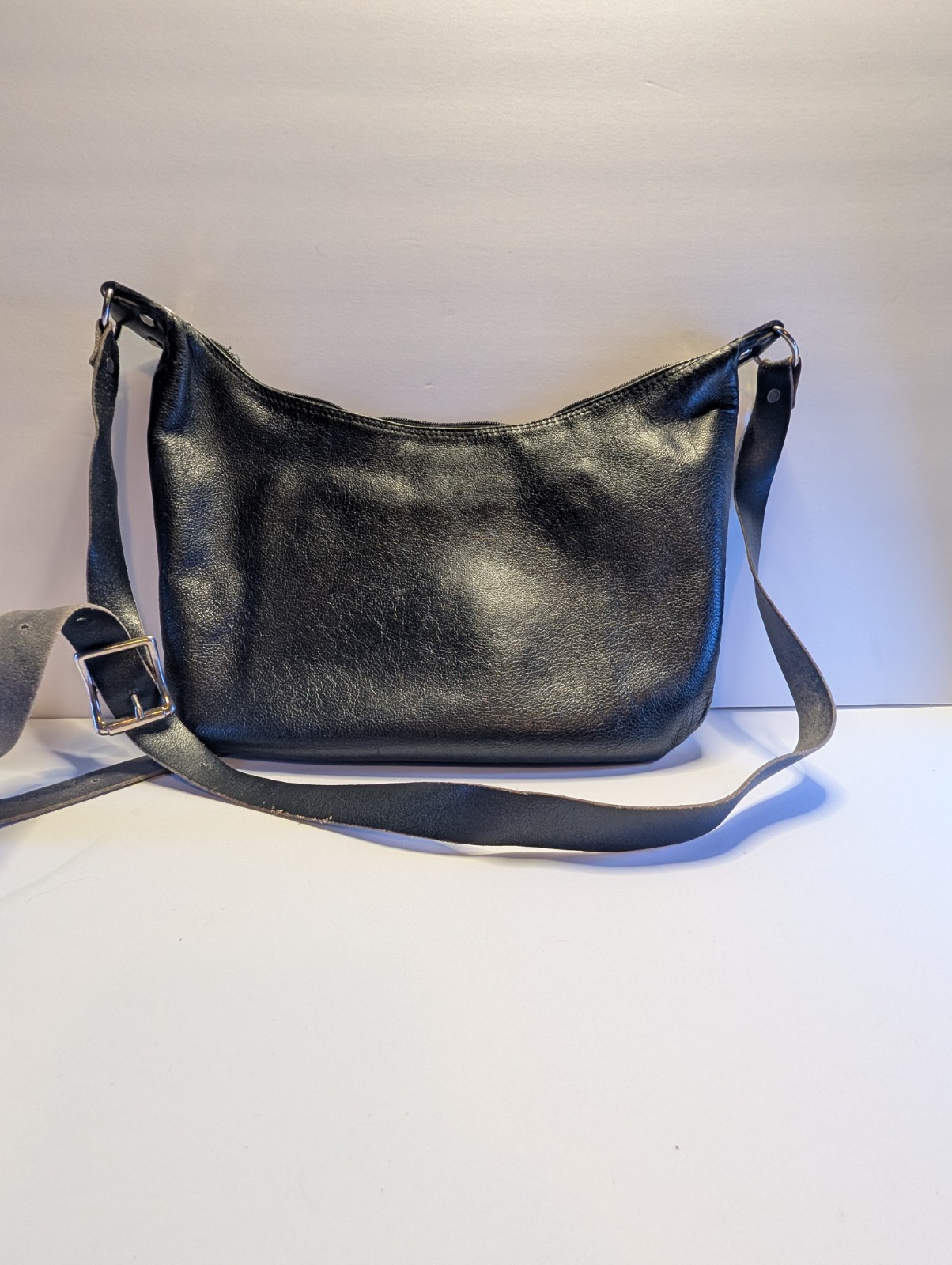 Harley Davidson Black Leather Shoulder Bag Purse Embossed Logo VTG 8 in. x 11in.