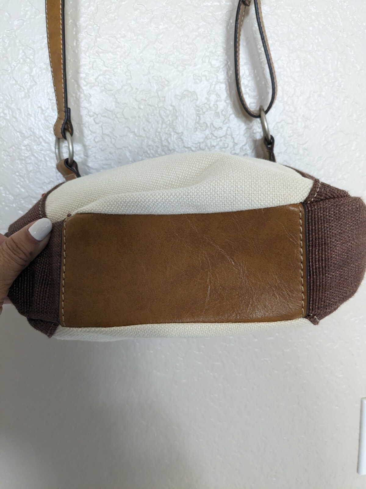 NWT Relic Crossbody Coastal Shoulder Purse Leather Full Zip Brown/Ivory