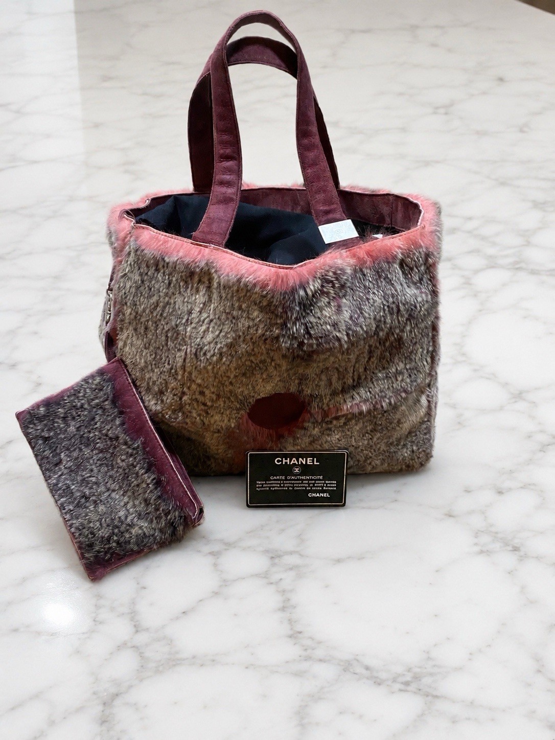 Rare CHANEL Rabbit Fur Tote Bag, Burgundy Suede Double Handles, Pouch and authen