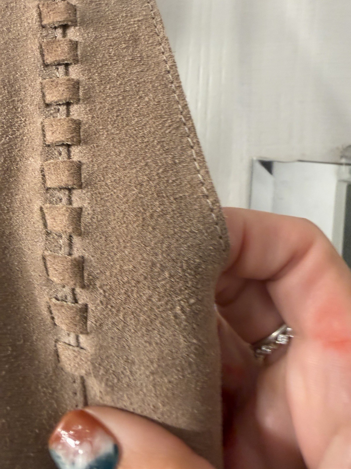 Haute Hippie Women’s Beige Solid Shoulder Bag Zip Closure Lined Inner Pockets