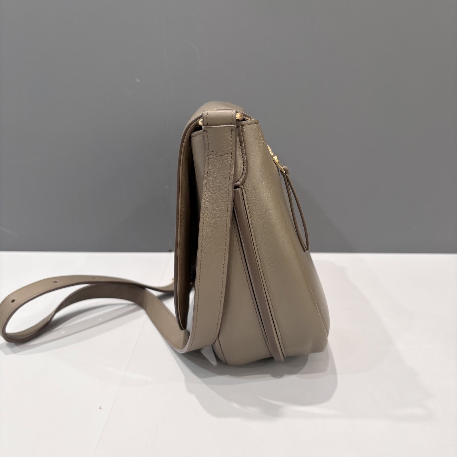 Celine Saddle Bag Grey Smooth Calfskin (ws012626e6)