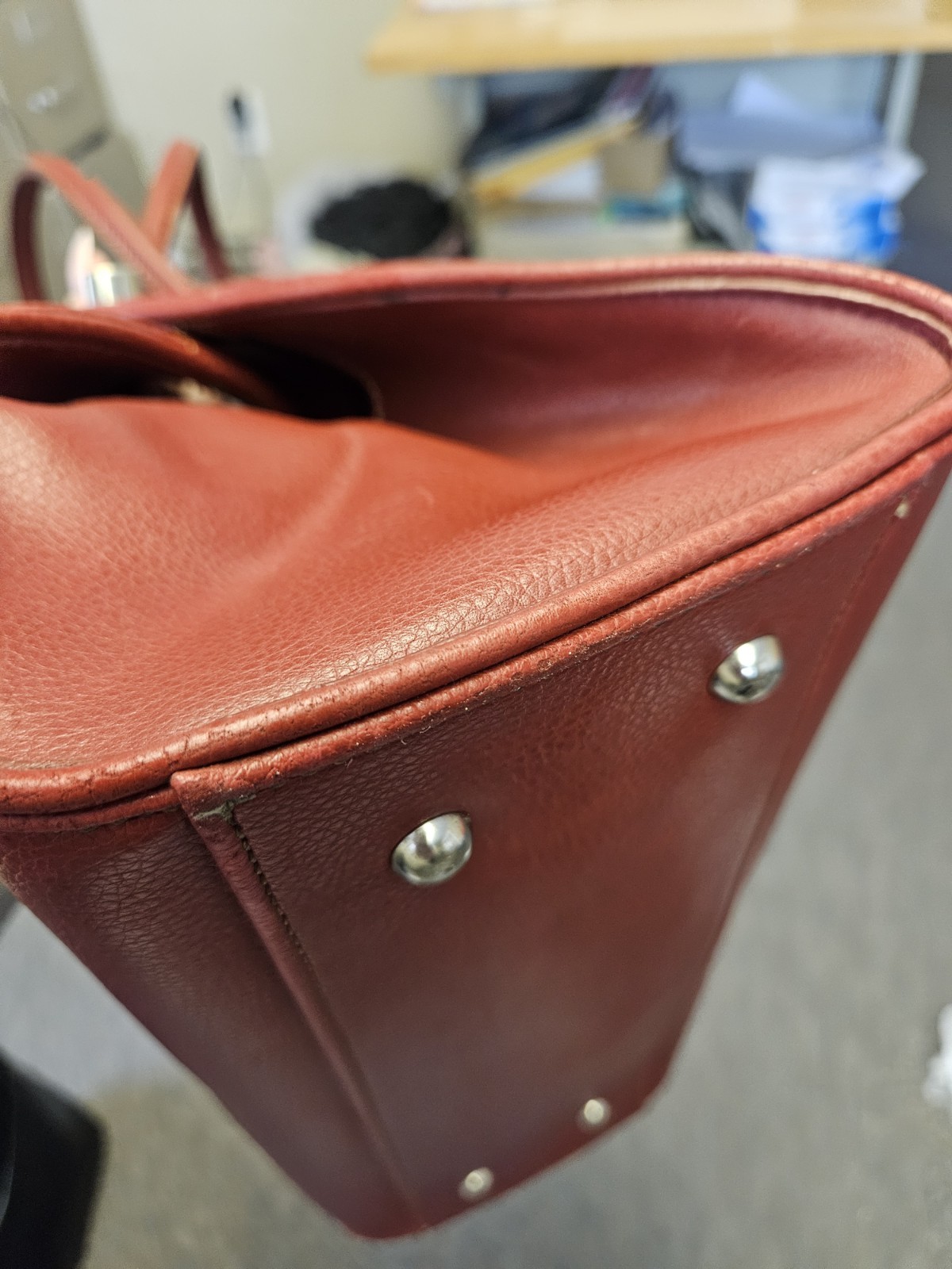 Tod’s Girelli Women’s Red Pebbled Leather Tote Shoulder Hand Bag
