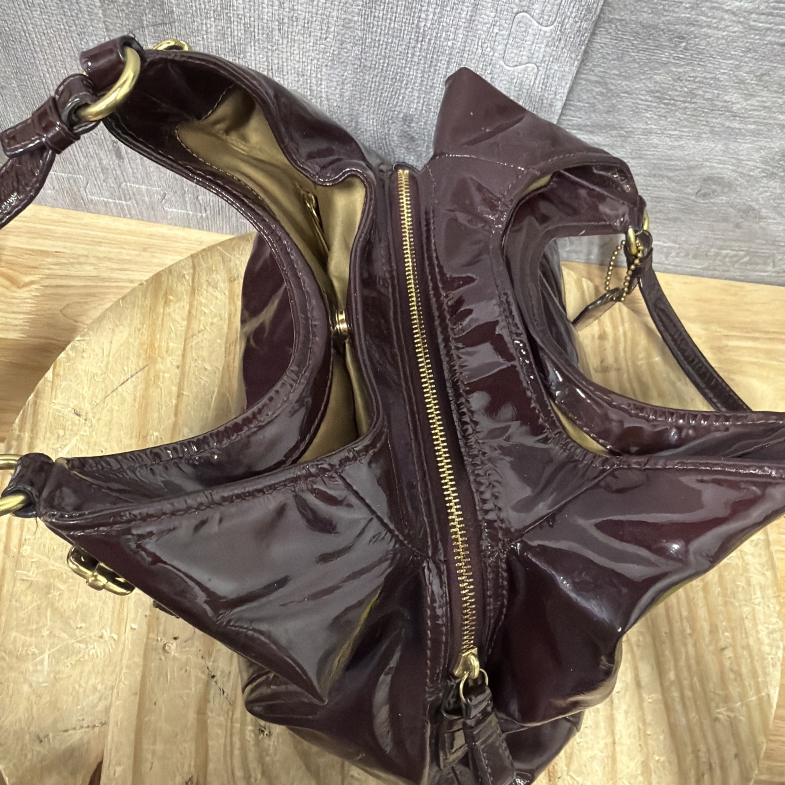 Coach 18760 Madison Maggie Plum Purple Patent Leather Hobo Shoulder Bag