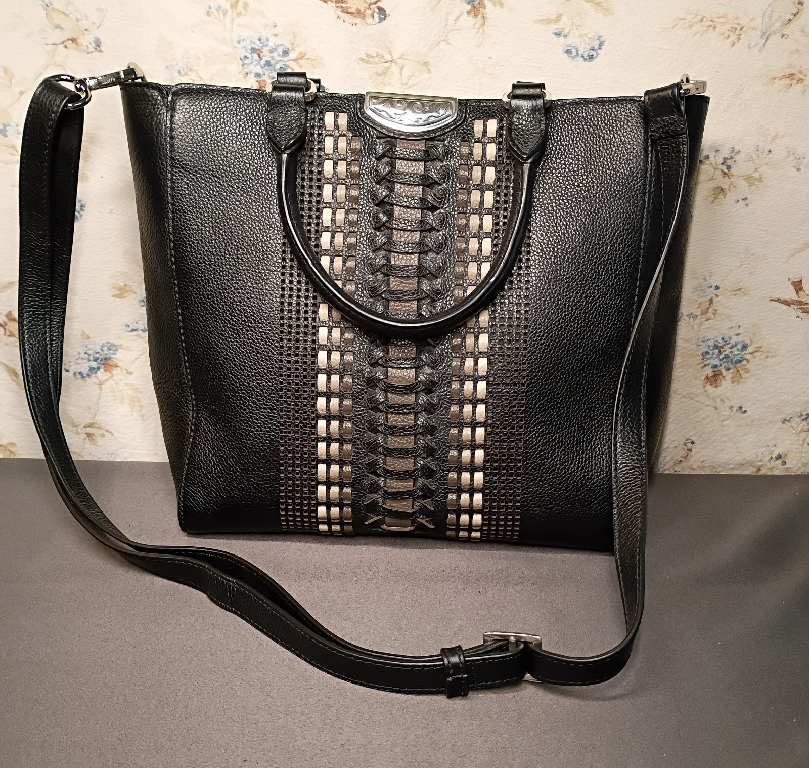 BRIGHTON Daniela Andalusia Collection Black Tote Bag removable strap