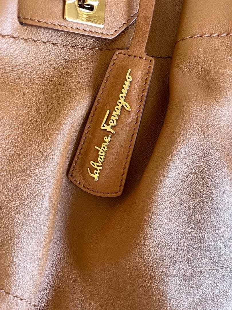 Salvatore Ferragamo Gancini Leather Shoulder Bag Brown Gold Hardware Vintage