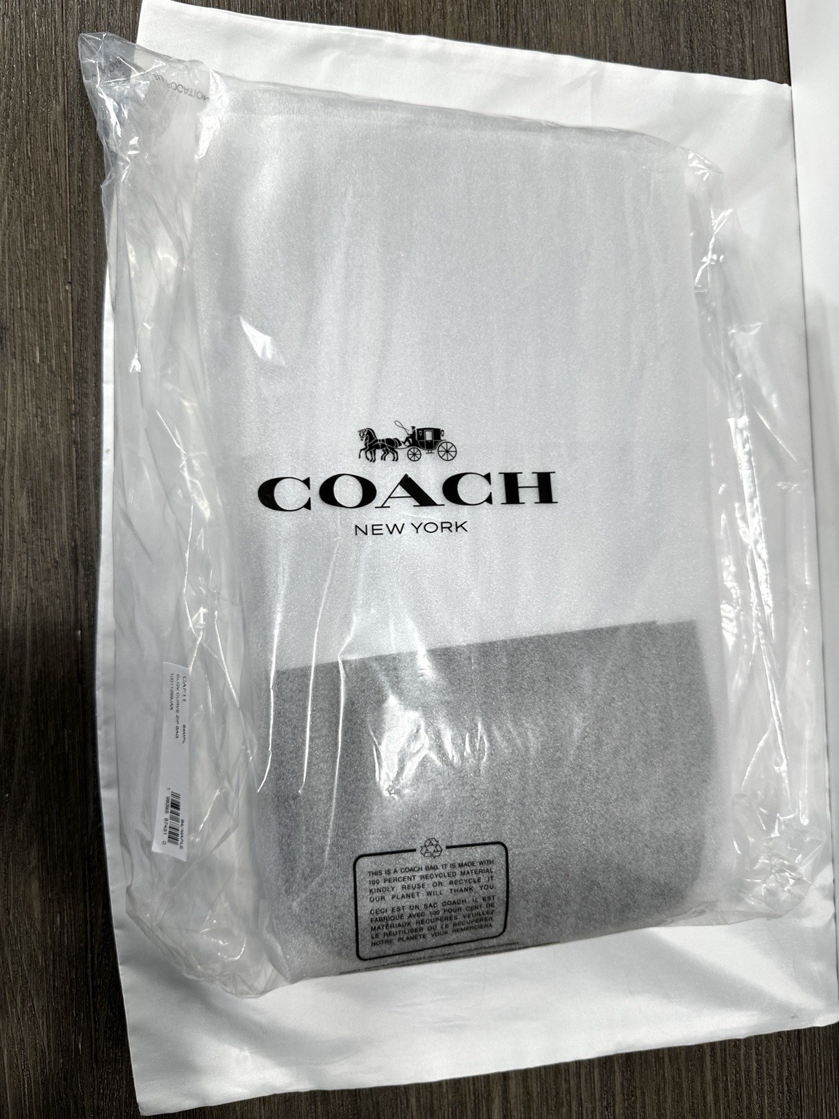 Coach Curve Zip Bag in Maple Glovetanned Leather CAF11 NWT