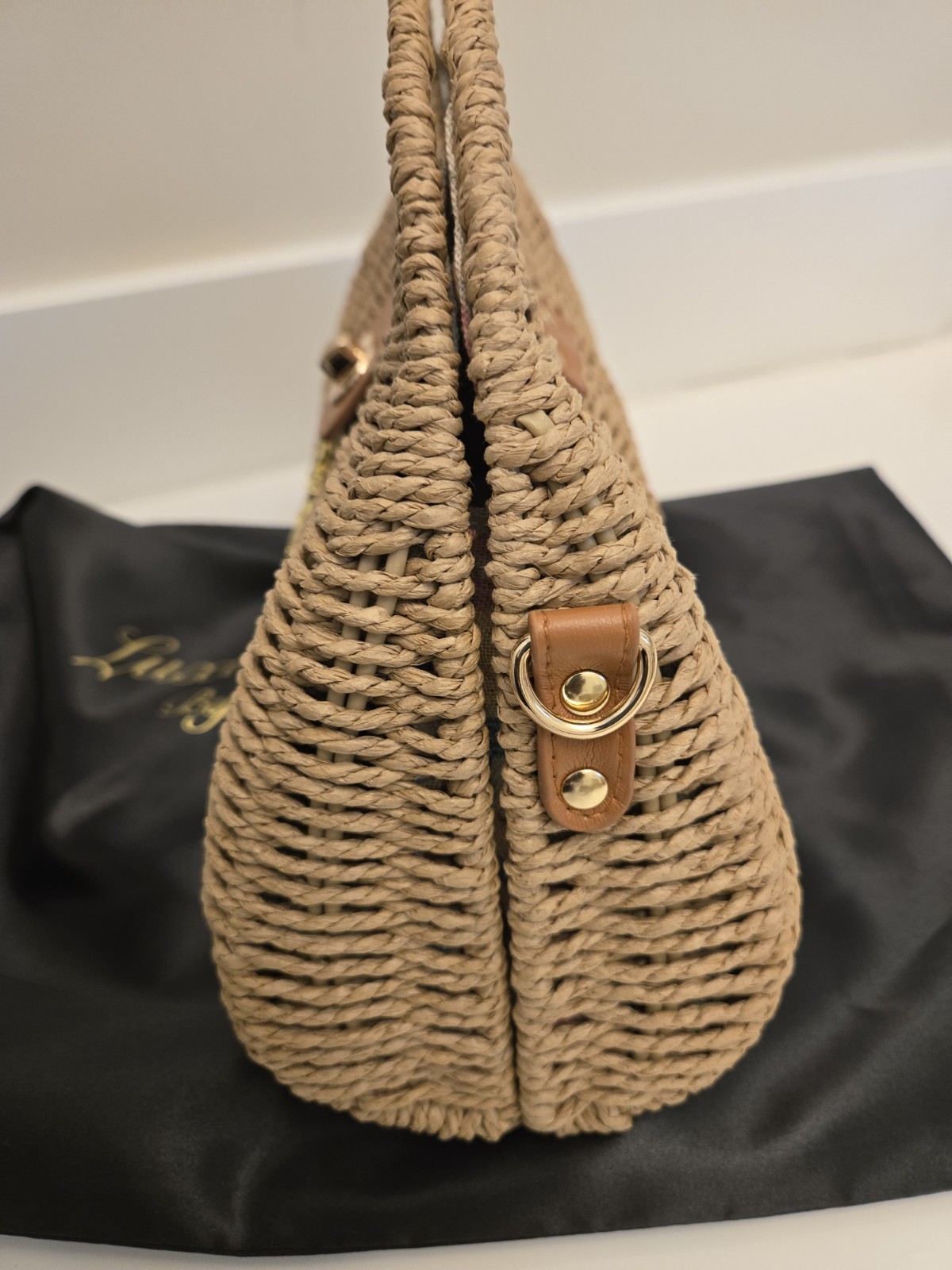 Small Beige Woven Top Handle Bag w/ Gold Chain Detachable Strap Turn Lock