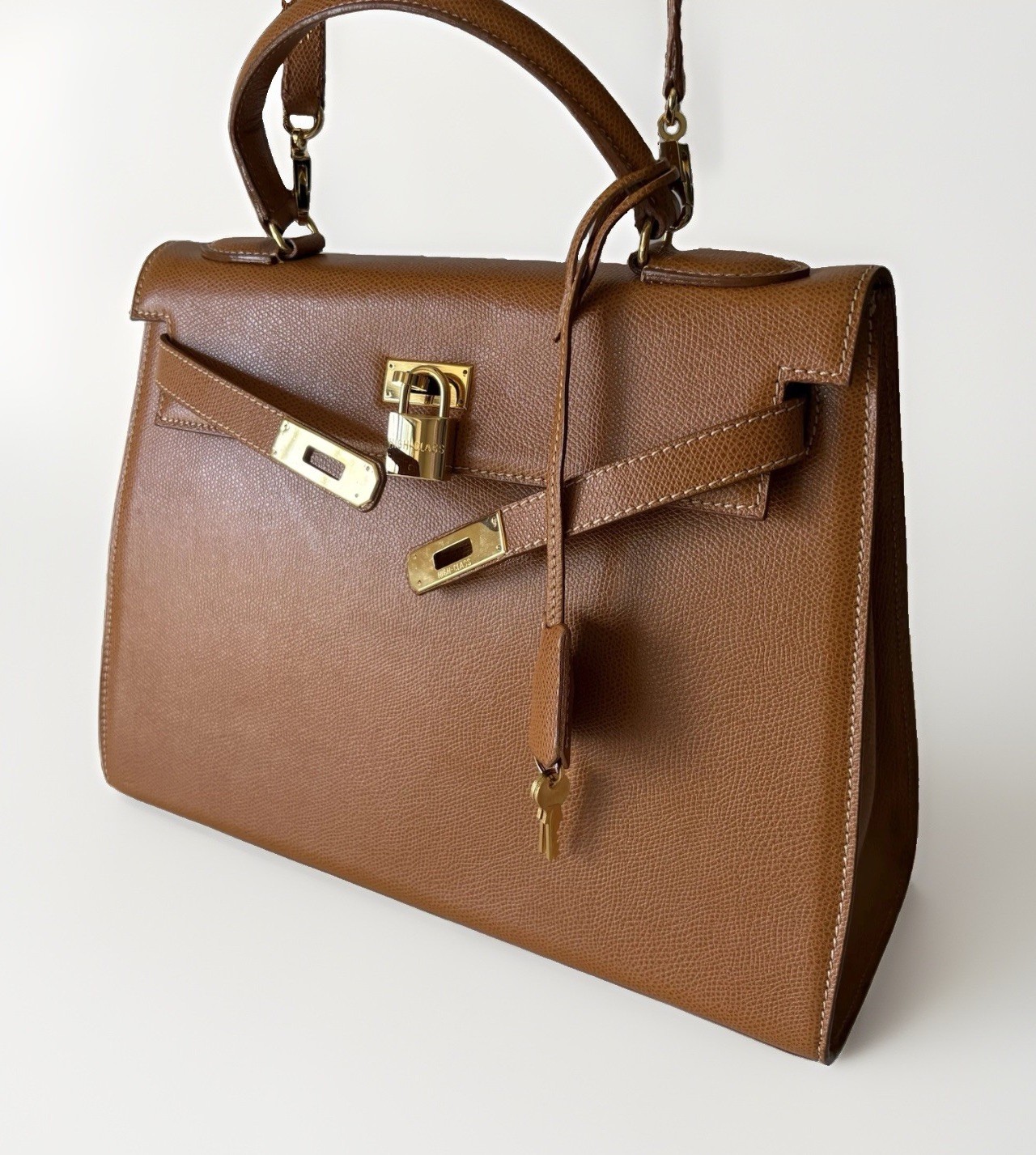 Authentic High Class Hand bag Camel Brown Leather From Japan 01210