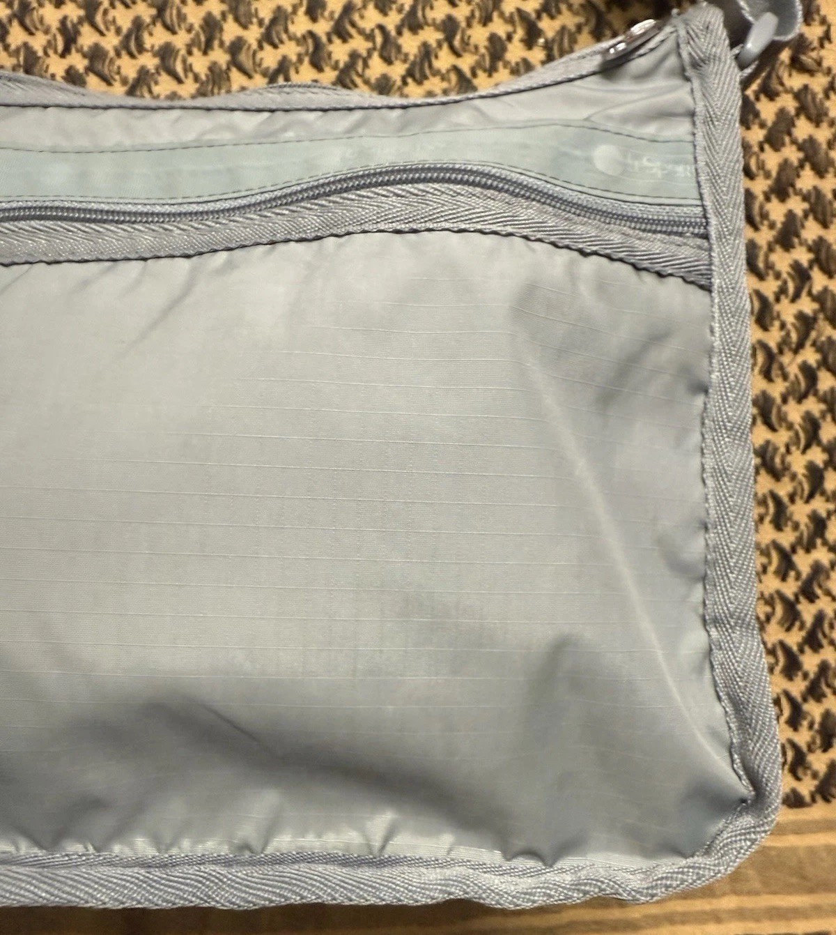 Lesportsac Classic Hobo Light Gray Nylon Shoulder Bag Multiple Zip Pockets