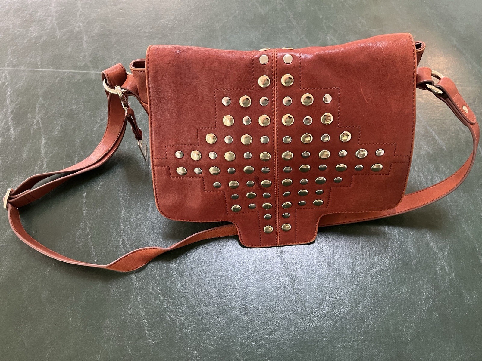 Hayden By Hayden Harnett, Soft Glove Style Leather Shoulder Bag. Cognac Color. ￼