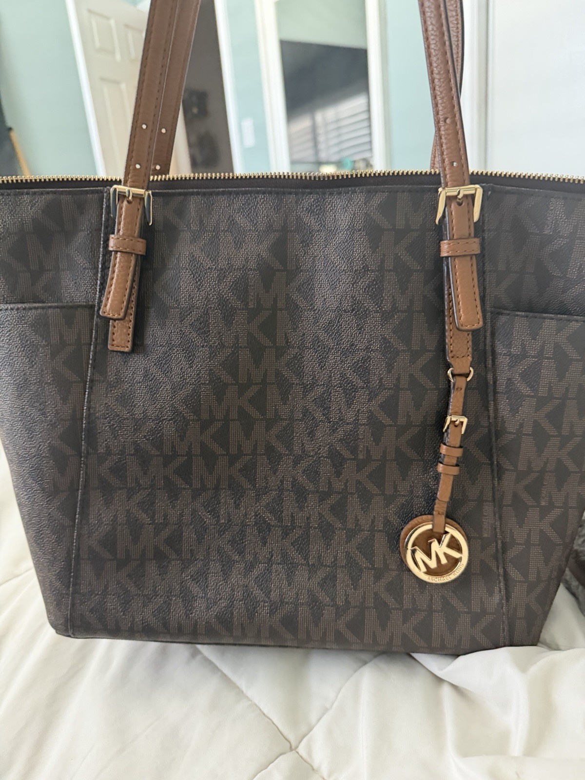 Michael Kors Brown Monogram Large Zip Tote & Zip-Around Wallet Set, Pockets