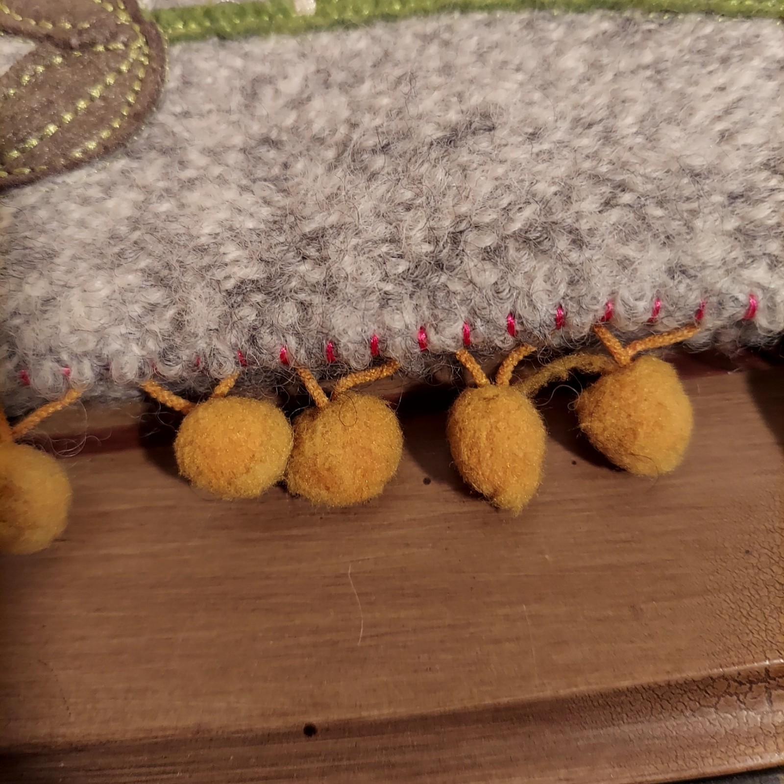 NATURAL LIFE Wool Purse Felted Owl, Pom Poms Plastic Handles EUC