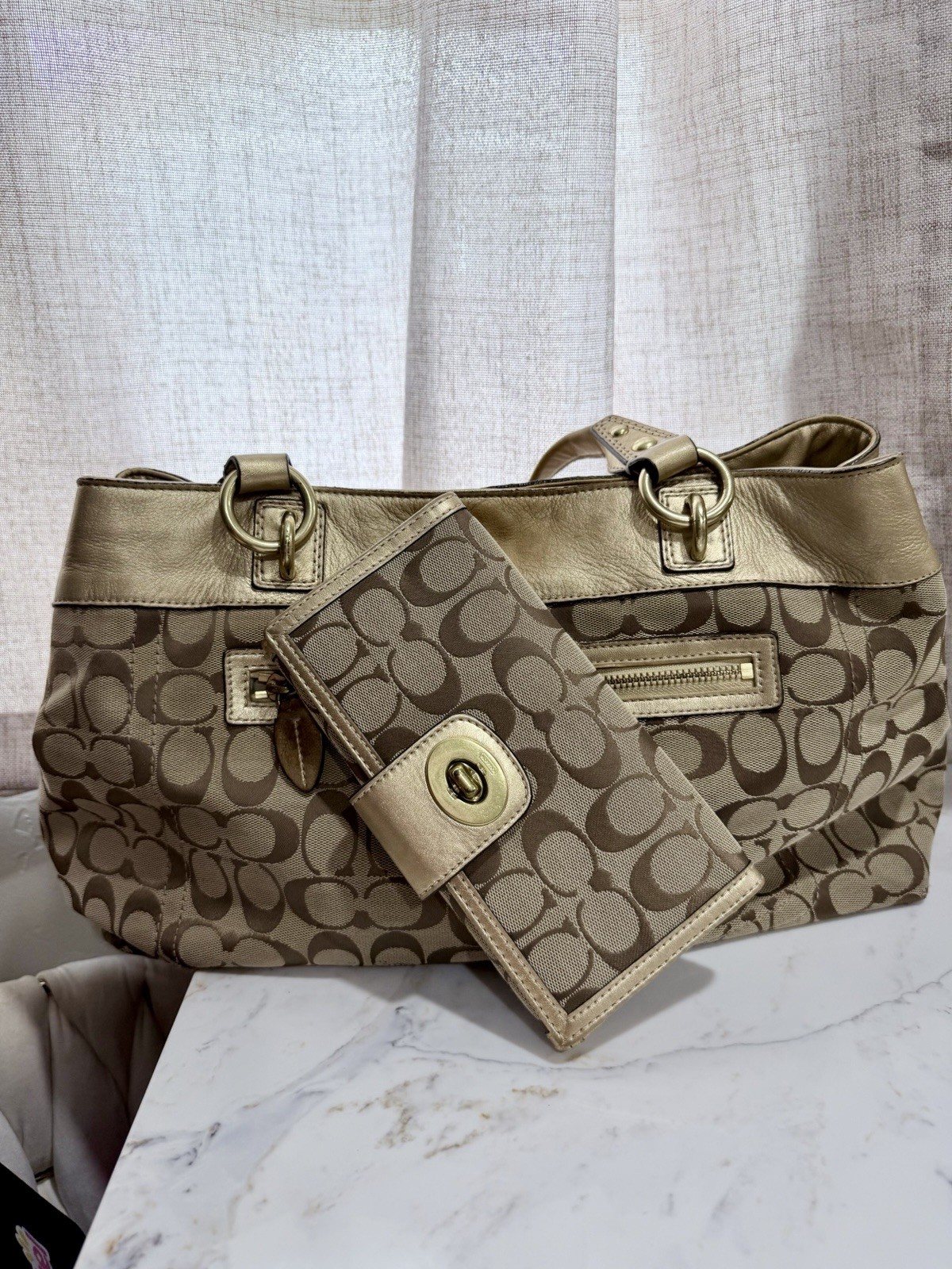 Coach Signature Logo Large Bag Beige Brown Gold + Wallet