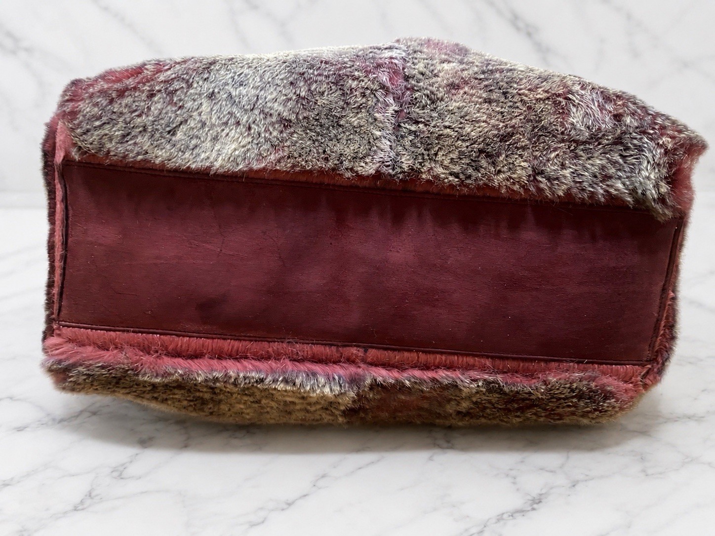 Rare CHANEL Rabbit Fur Tote Bag, Burgundy Suede Double Handles, Pouch and authen