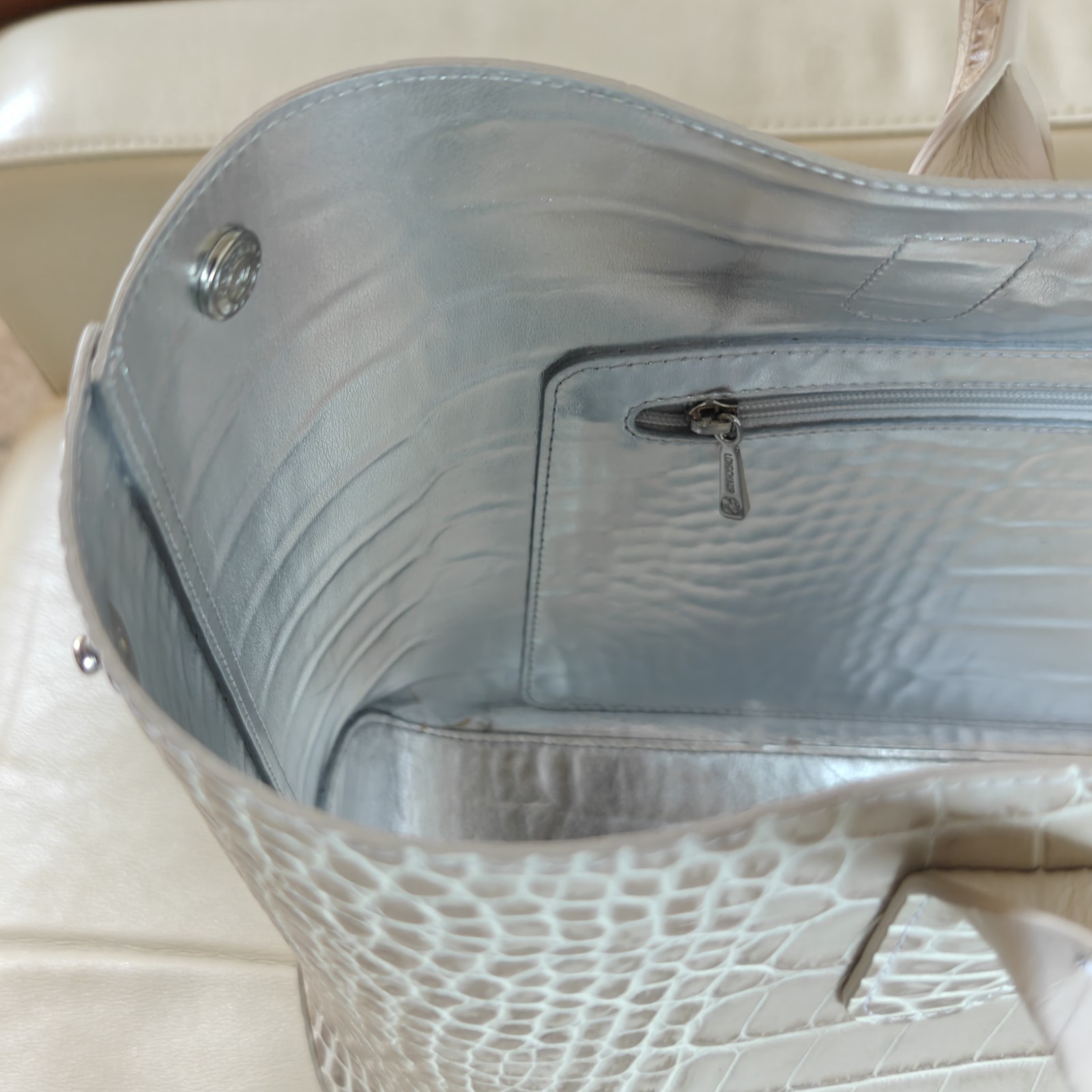 New Longchamp Roseau ivory Crocodile Embossed leather Tote Bag
