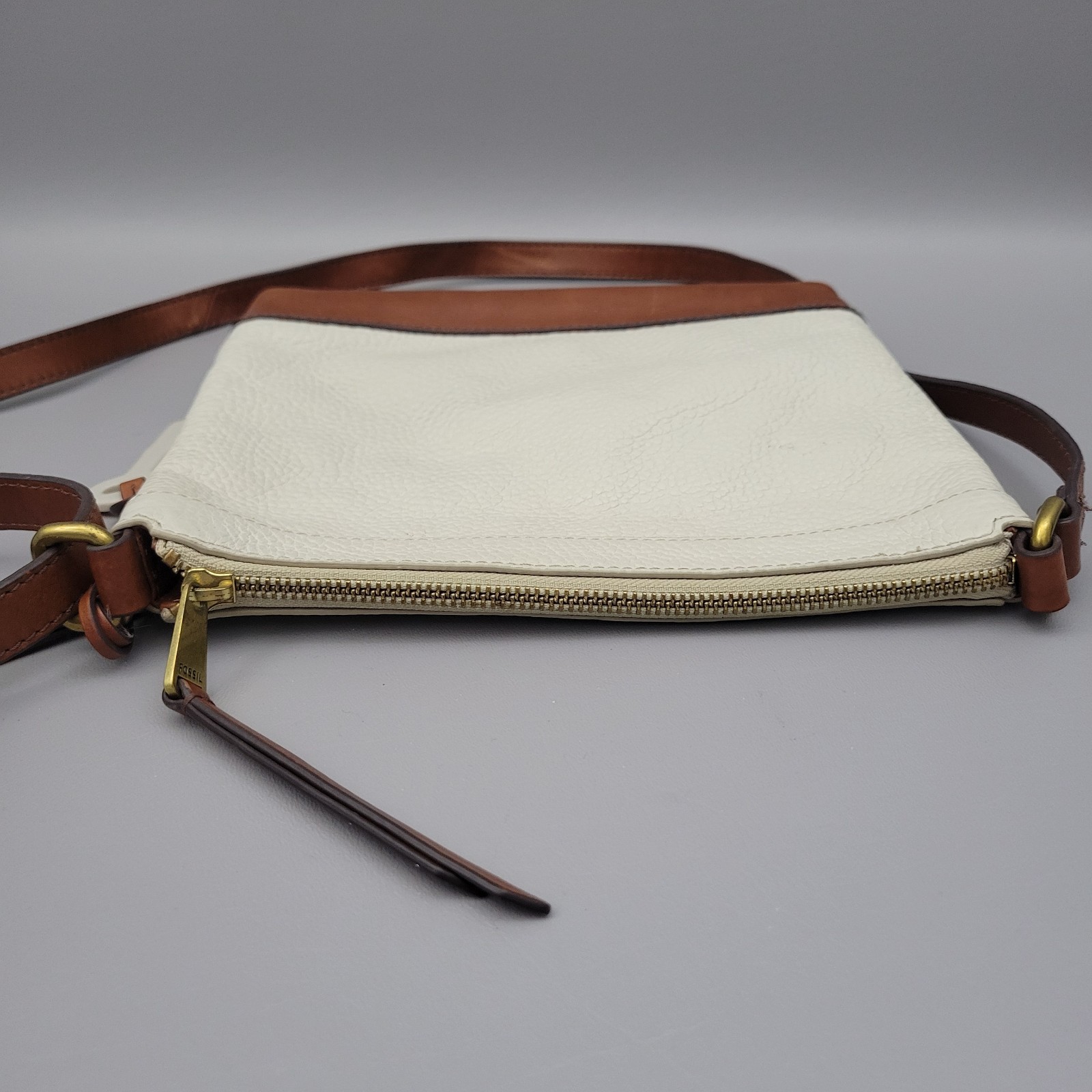 Fossil Fiona Crossbody Women’s Purse Small Off White Brown Straps Key Vintage