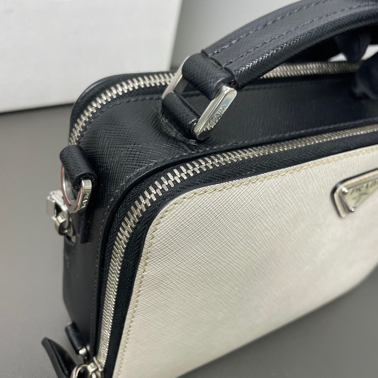 Prada Pre-Owned Authentic Camera Bag Colorblock Leather Free Tracked Shipping