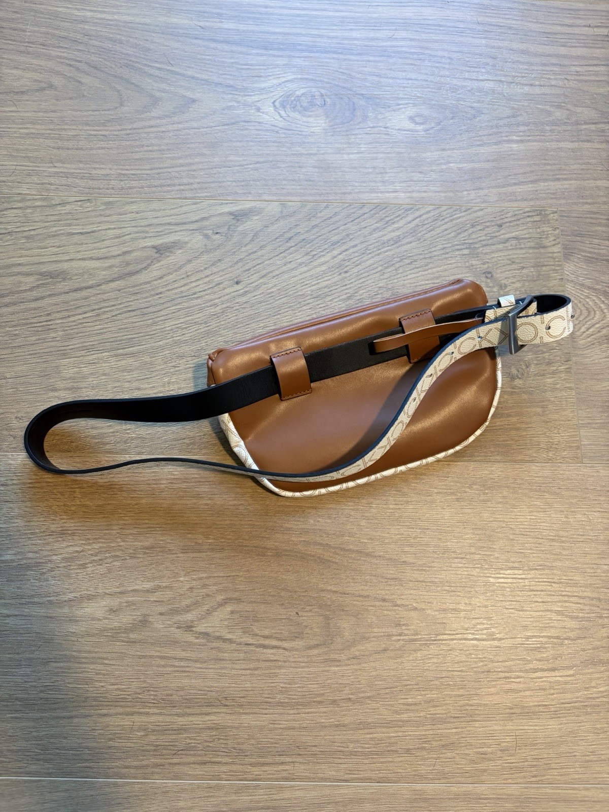 Calvin Klein Waist bag belt/fanny pack Pattern Adjustable Buckle Size 36 1.5 in