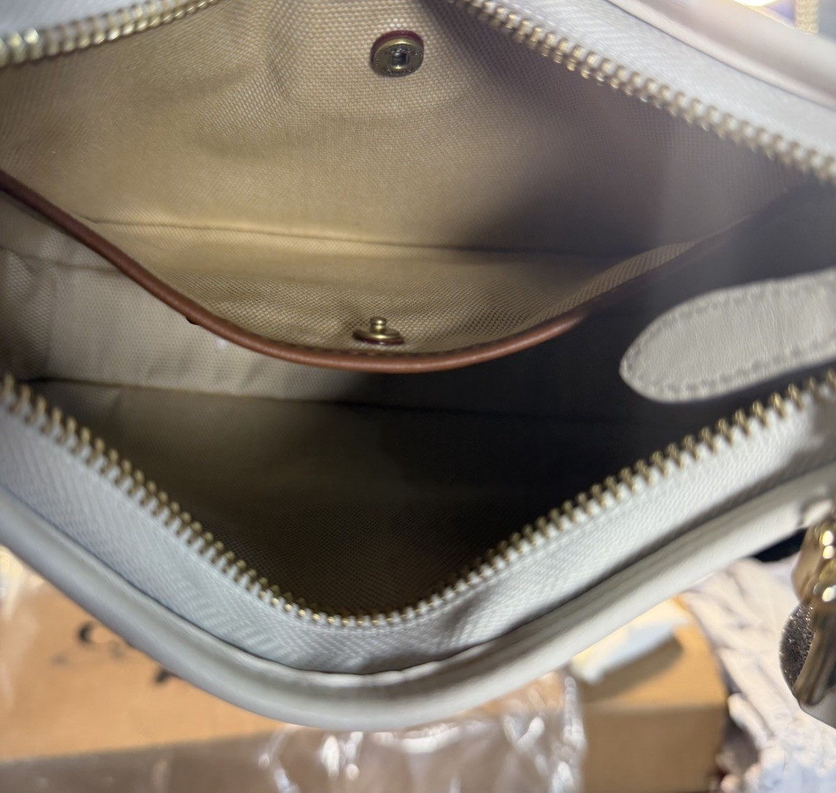 Coach Curve Zip Style #CAF11 Brand New with Tags Added A Coach Zipper Pull New