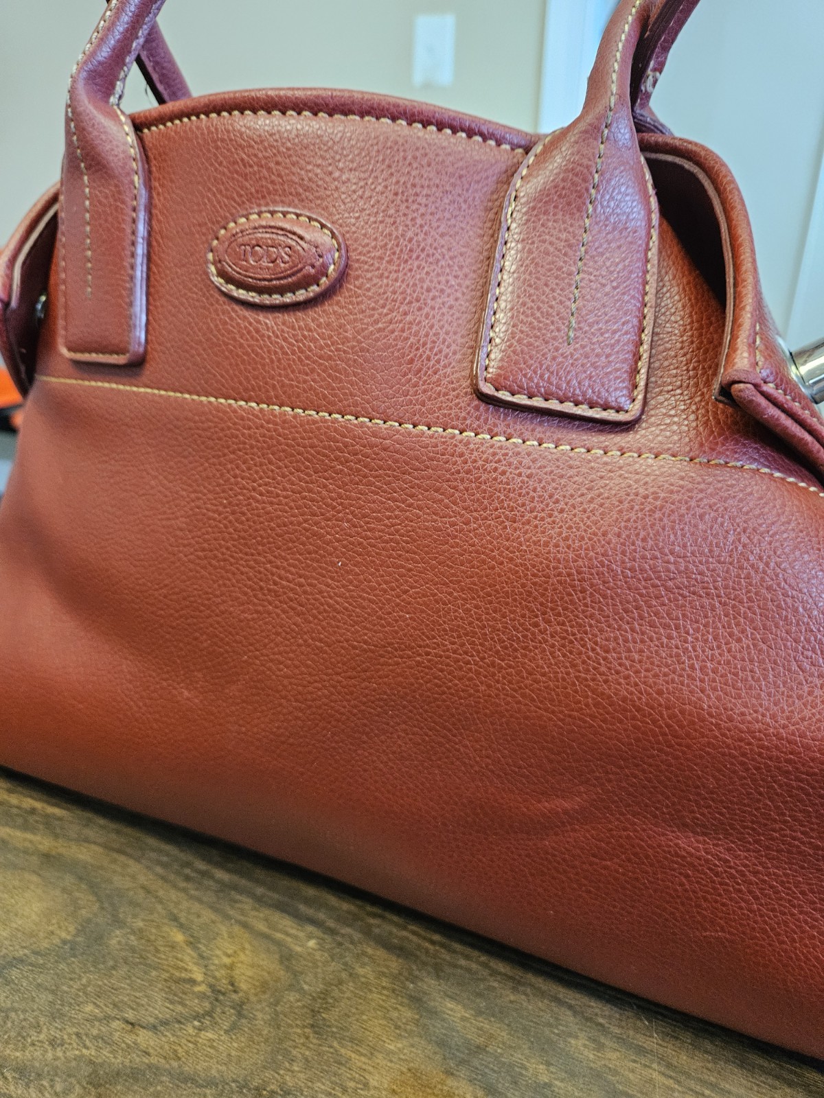 Tod’s Girelli Women’s Red Pebbled Leather Tote Shoulder Hand Bag