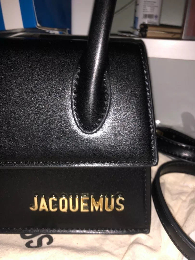 New !! Jacquemus large Bambino Hand Bag 17cm long strap Black – Live photo