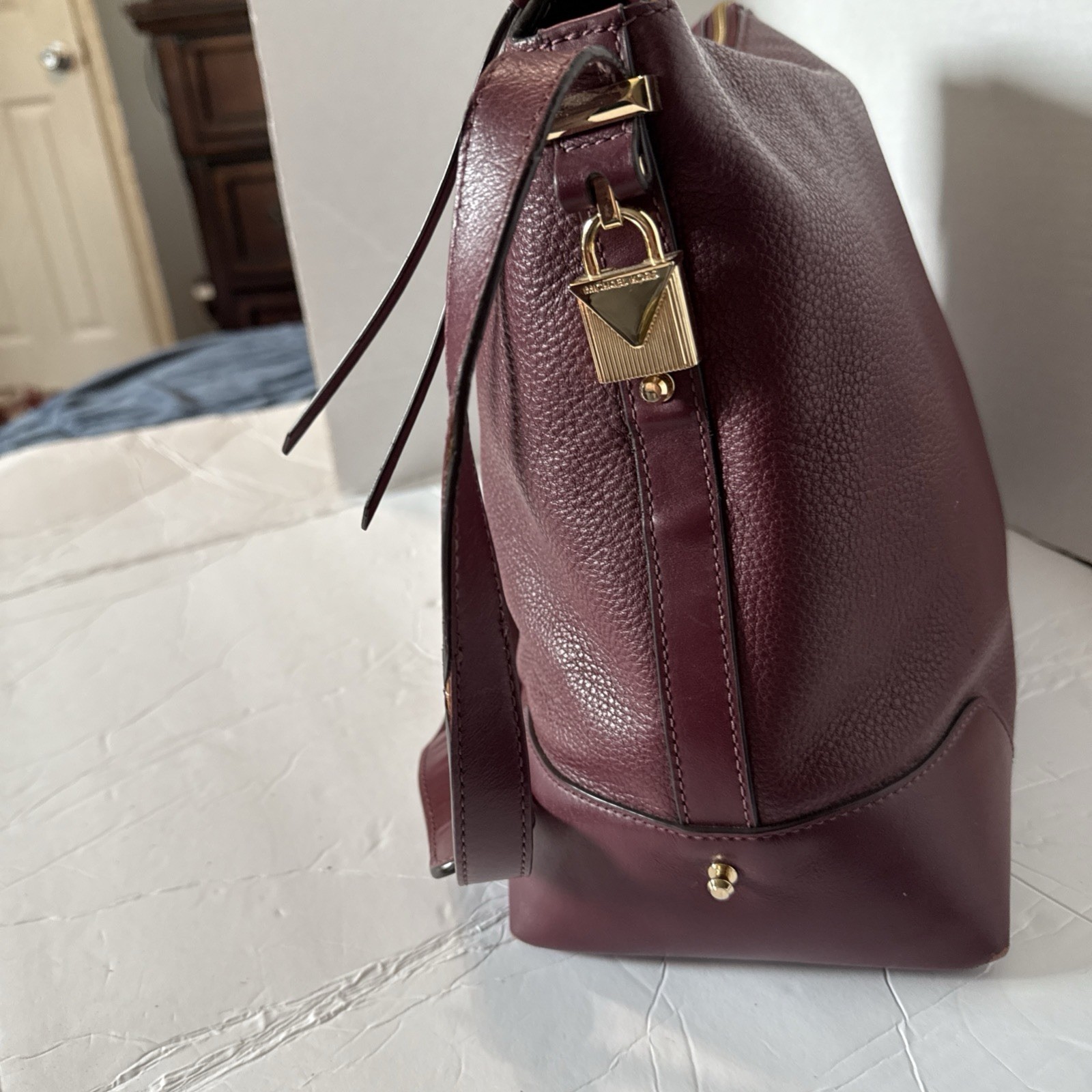 Michael Kors Purse In Good Condition Yes A Few Marks I Showed In The Photos