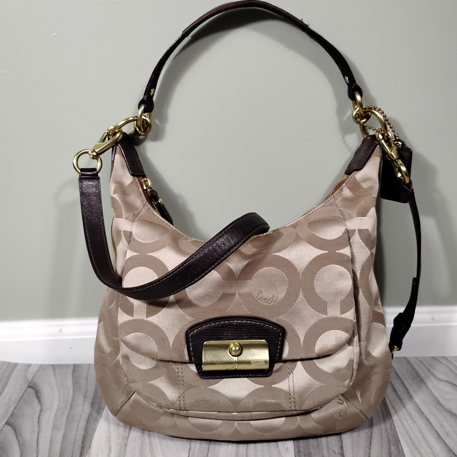 Coach Kristin Op Art Sateen Hobo Bag 19331 Khaki Mahogany Signature Shoulder