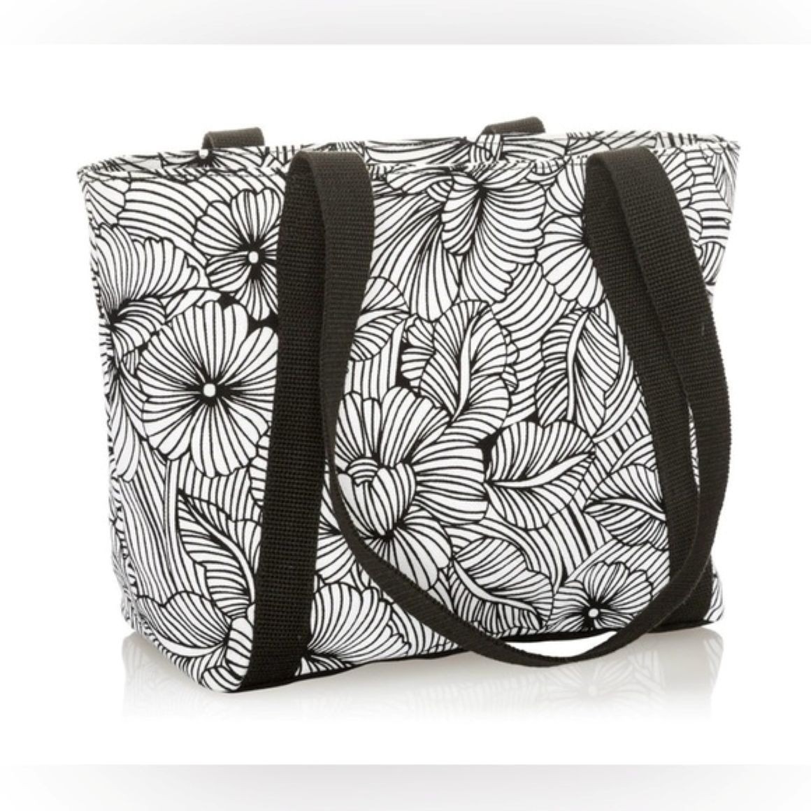 BRAND NEW Thirty One Classic Day Bag ~ Garden Sketch ~ In Original 31 Package