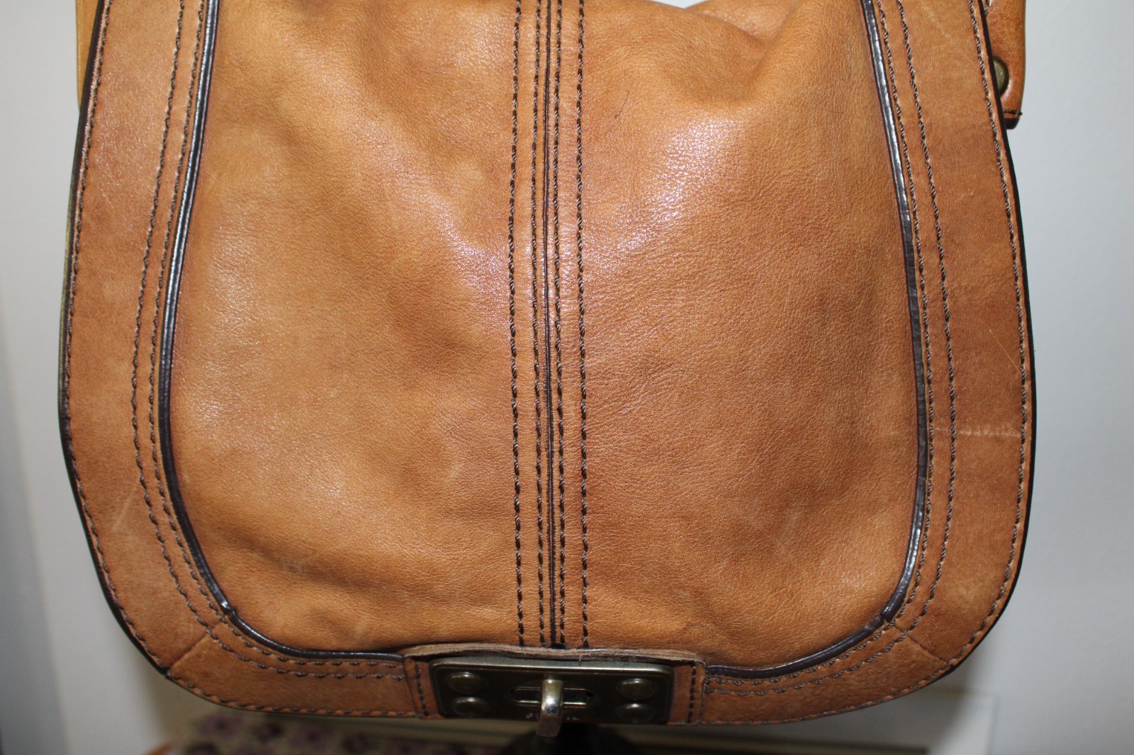 Fossil Leather Long Live Vintage 1954 Saddle bag crossbody Flap closure no key