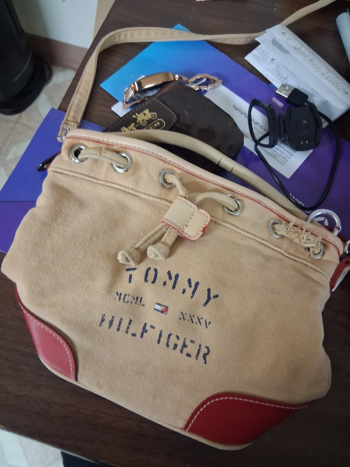 Tommy Hilfiger Beige/Red Logo Drawstring Crossbody Bag Detachable Strap