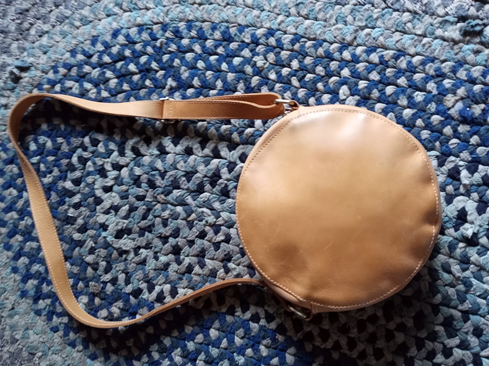 Unoeth Tan Leather Circle Crossbody Bag 10″ Zuri Handmade in Ethiopia