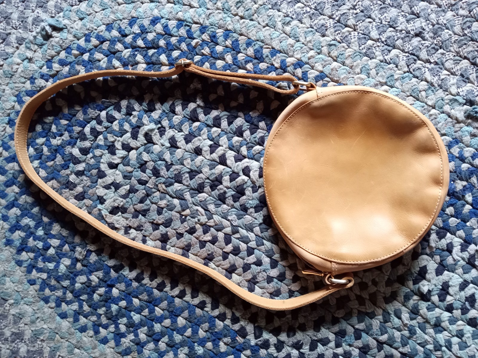 Unoeth Tan Leather Circle Crossbody Bag 10″ Zuri Handmade in Ethiopia