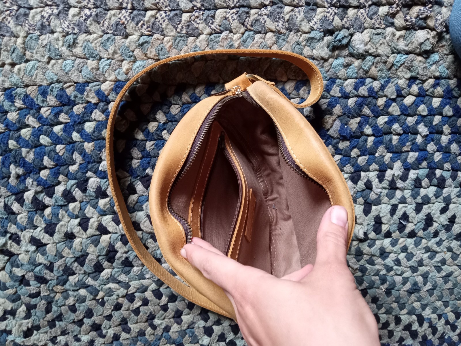 Unoeth Tan Leather Circle Crossbody Bag 10″ Zuri Handmade in Ethiopia