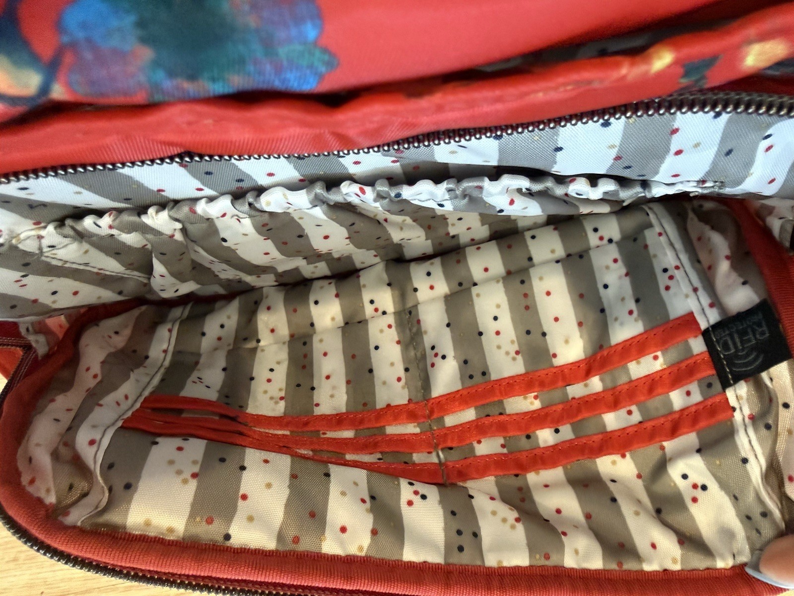 Lug Shimmy SE RFID-Blocking Crossbody Bag, Water-Repellent Polyester, Red