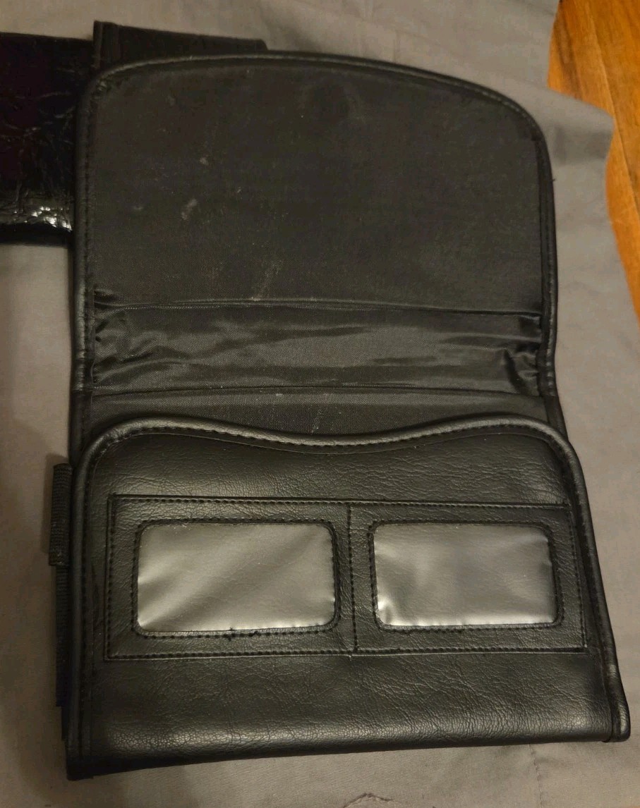 Lot 6 Womens Clutch / Purses. various styles and colors