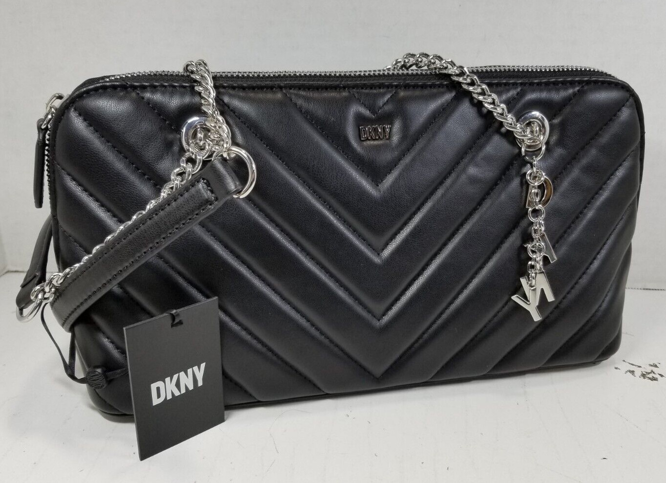 DKNY Veronica MD TZ Black Chevron Satch Shoulder Bag R24EZW47 Black