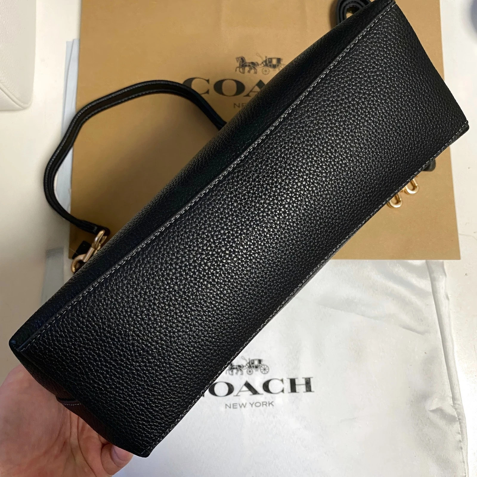 COACH CR148 Laurel Shoulder Bag Soft Pebble Leather Black Outlet New