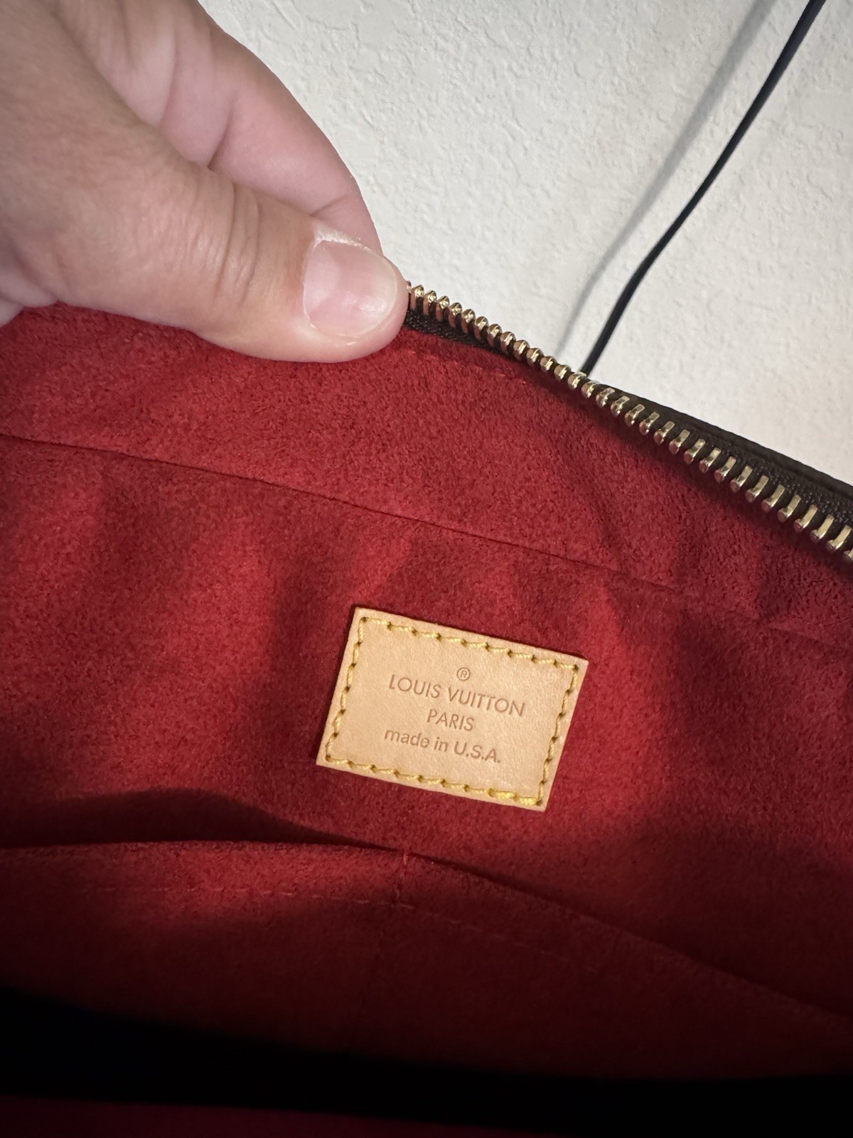 Louis Vuitton Monogram Brown Shoulder Bag Beige Strap Red Lining Zip Pockets
