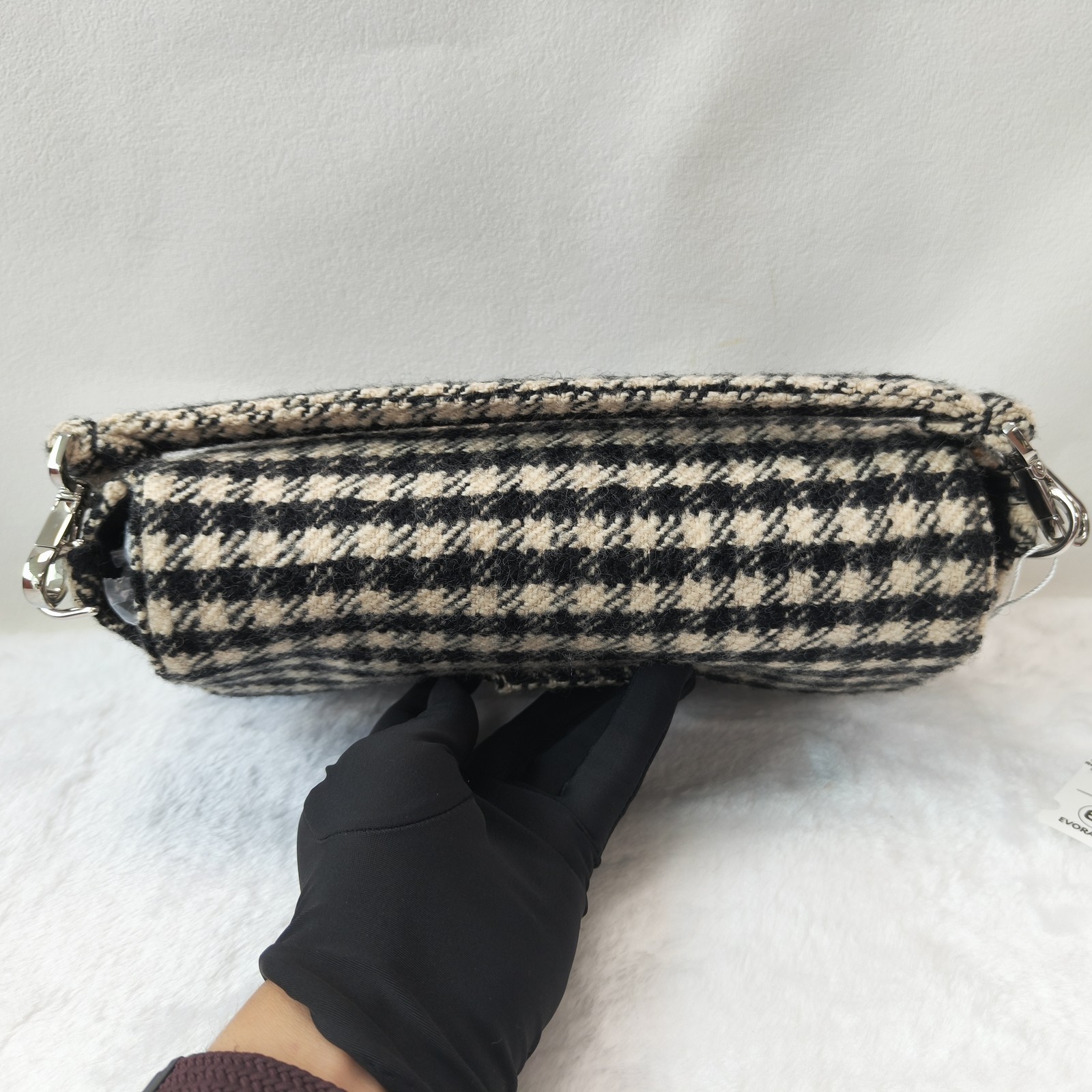 Fendi Baguette Black White Shoulder bag DQY703@pre-verified by eBay 26.07.09