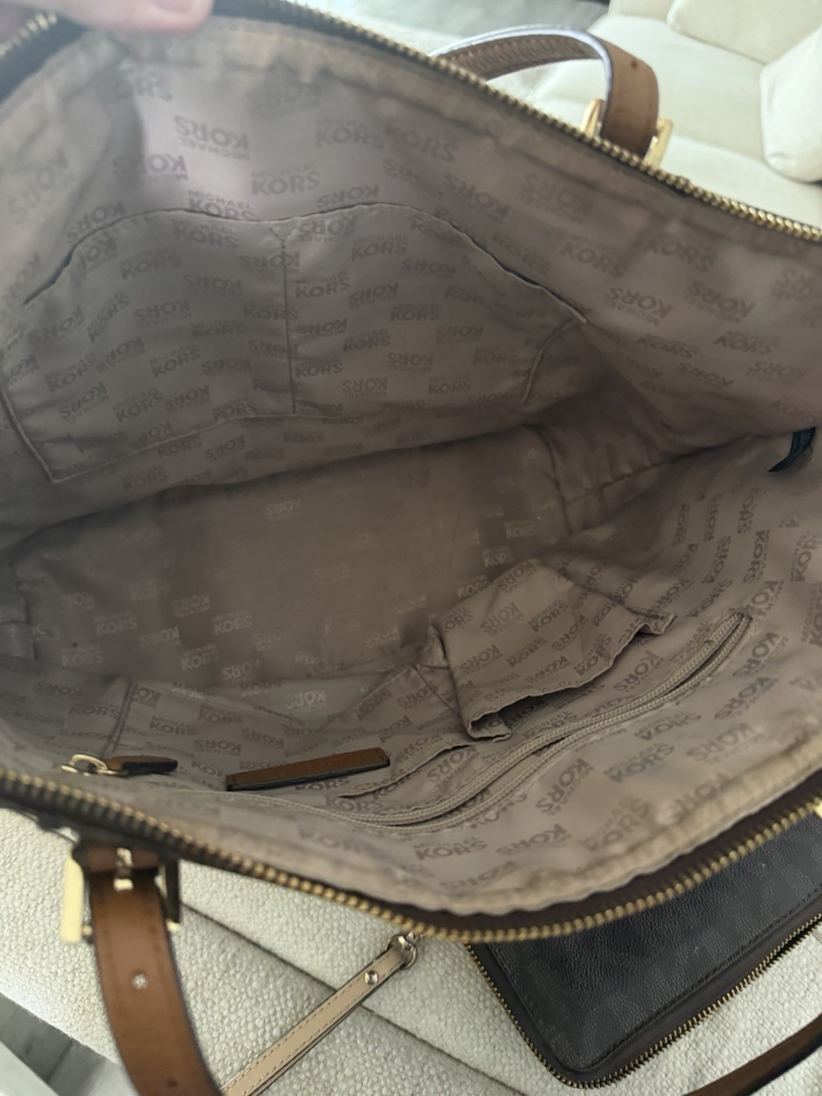 Michael Kors Brown Monogram Large Zip Tote & Zip-Around Wallet Set, Pockets
