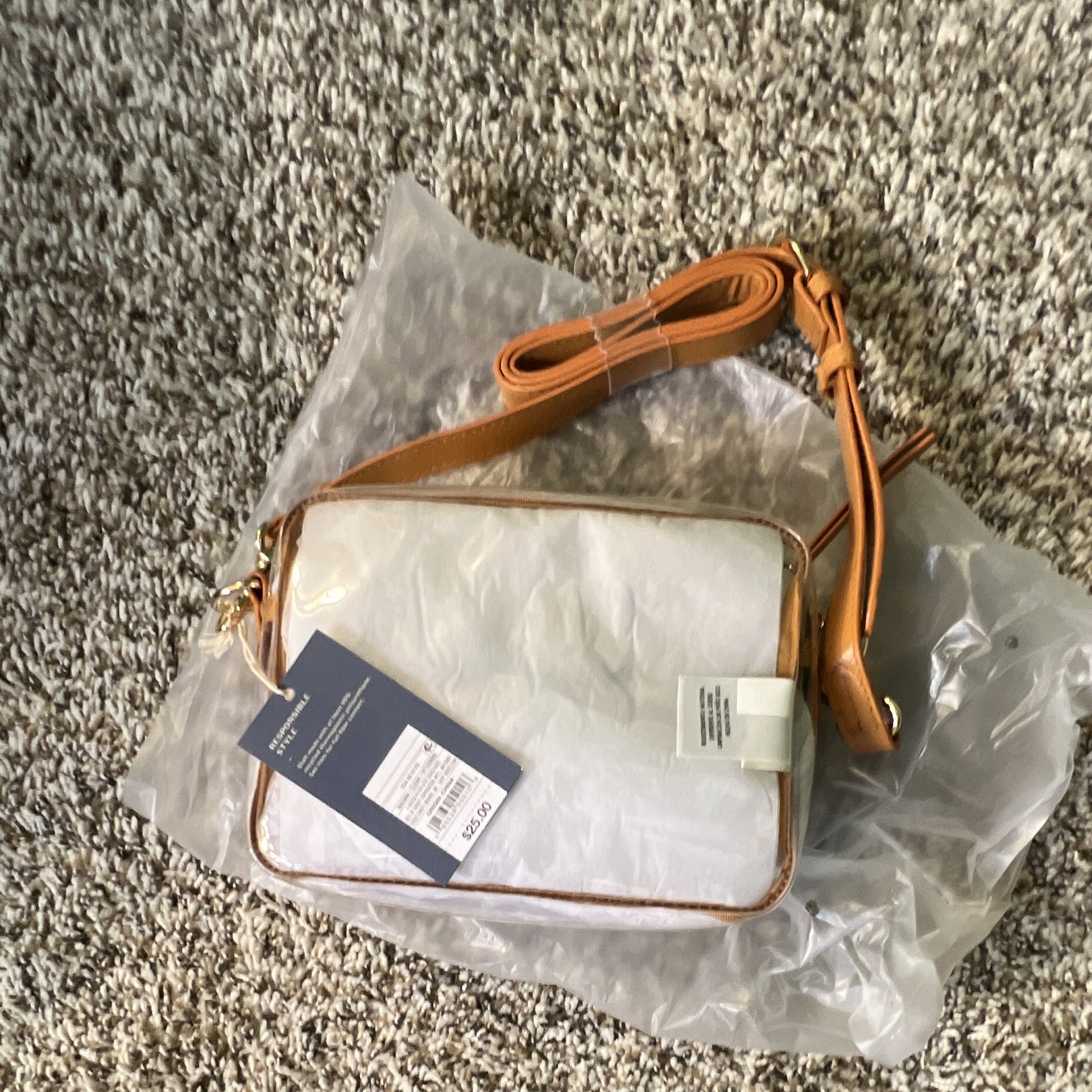 Universal Thread Good co White Small Crossbody Zip Bag Detachable Strap Gold