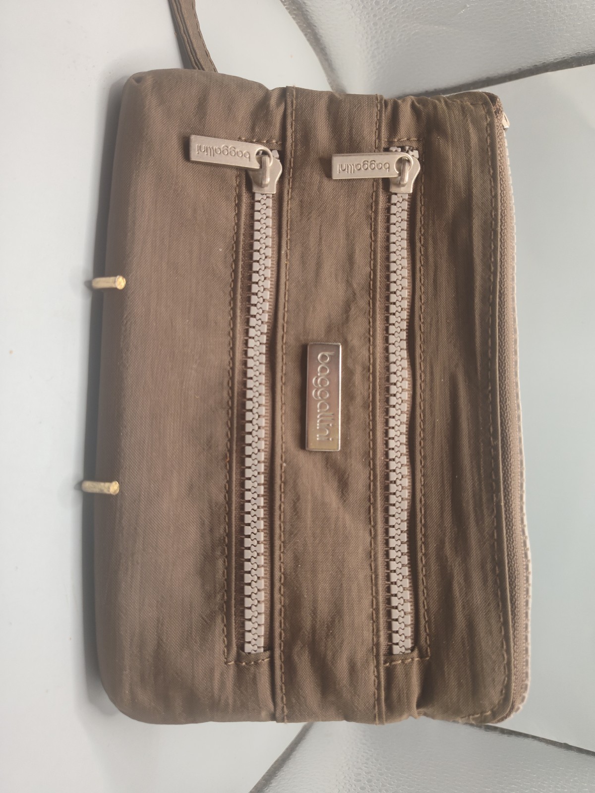 Small Brown Baggallini Crossbody Purse 8 Inch Wide By 5 Inches 3 Zippers