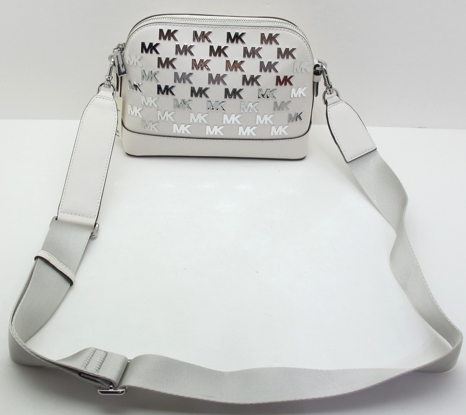 NEW Auth MICHAEL KORS JET SET CHARM LG Dome Silver MK Logo Crossbody Optic White