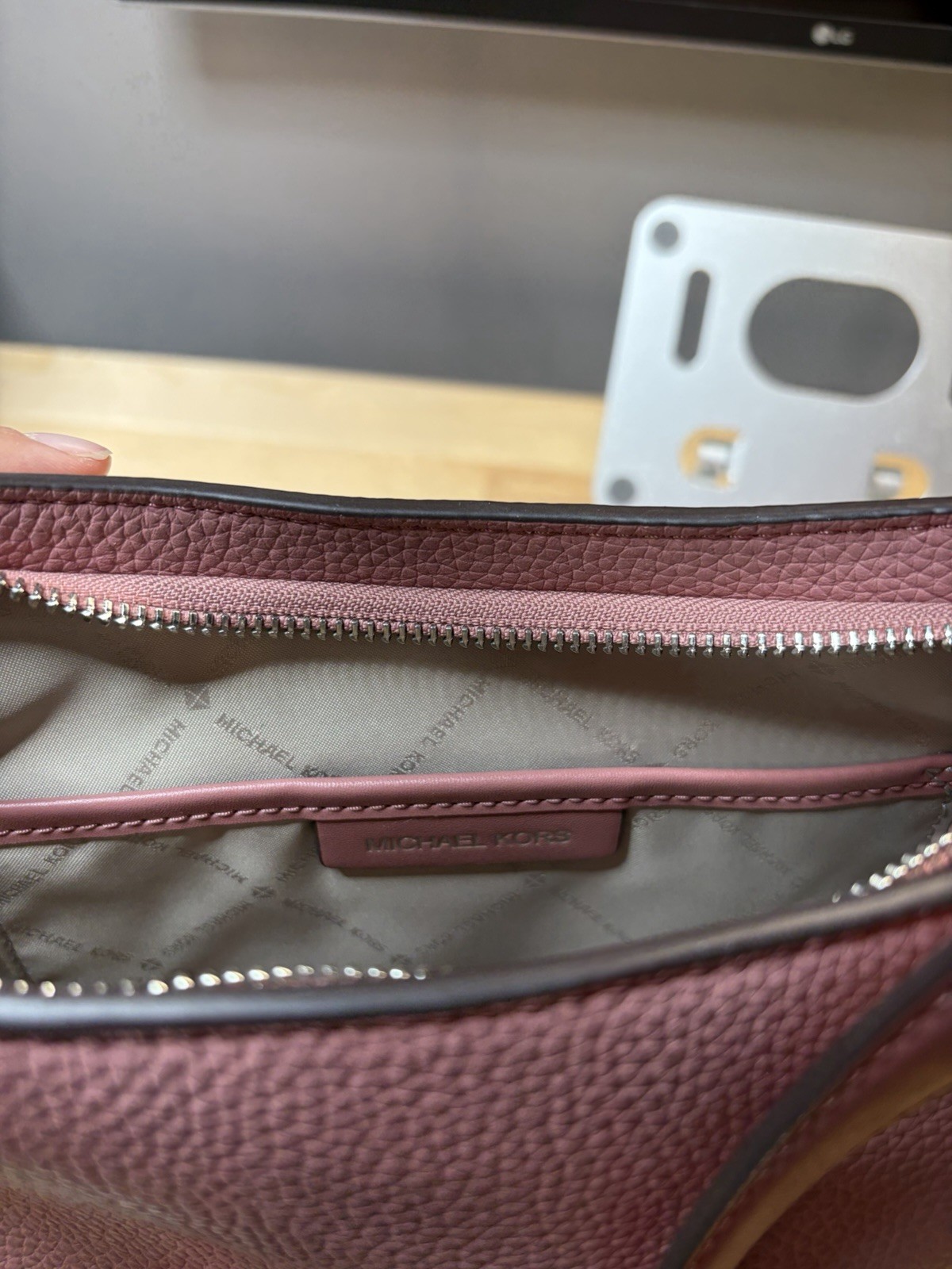MICHAEL KORS Kensington Large Pebbled Leather Crossbody Bag