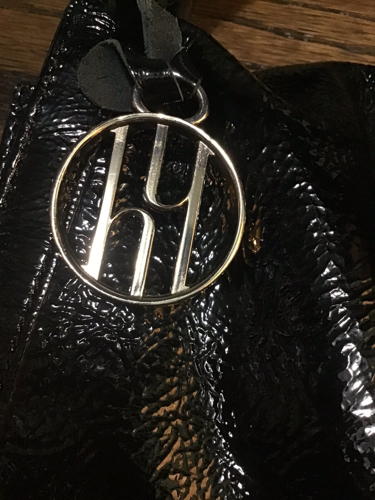 Hyden-Harnett patent leather black purse built in mirror
