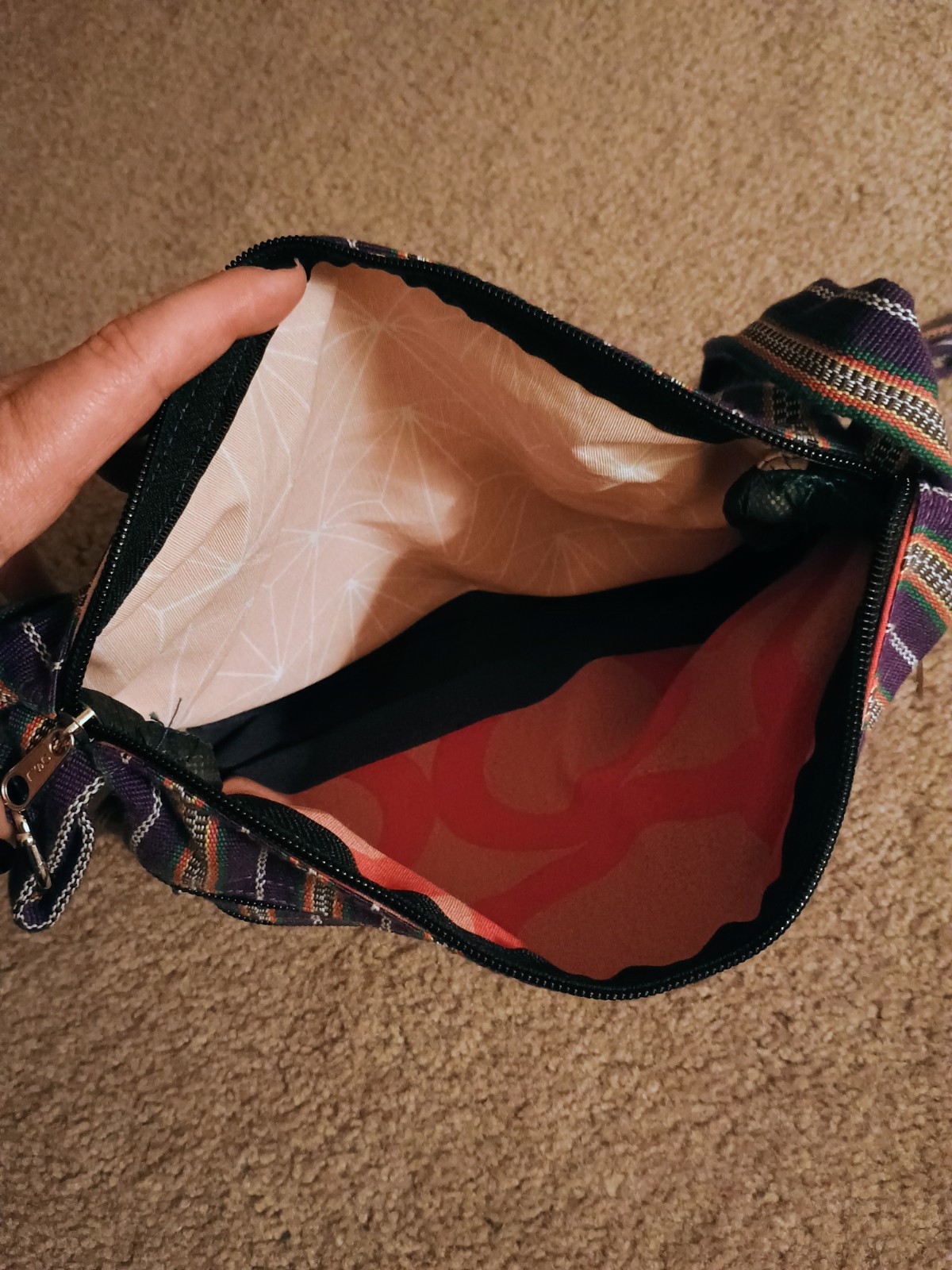 Purse Women’s Striped 5 Zipper Compartments Adjustable Strap 9in depth 11in Wide