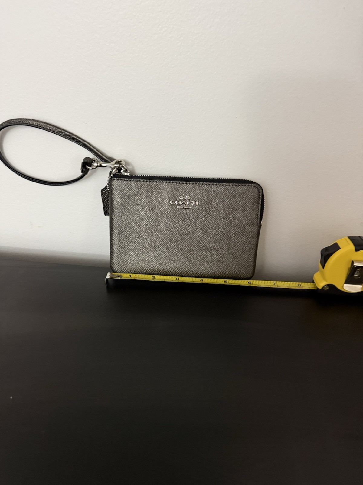 Coach Black Crossgrain Leather Corner Zip Wristlet Wallet Clutch F59963 EUC